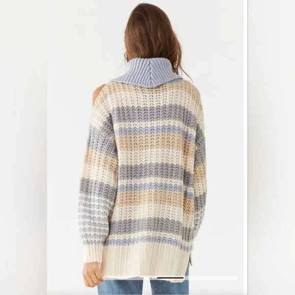 Forever 21 Striped Knit Turtleneck Sweater Women's Size Medium - Picture 3 of 16